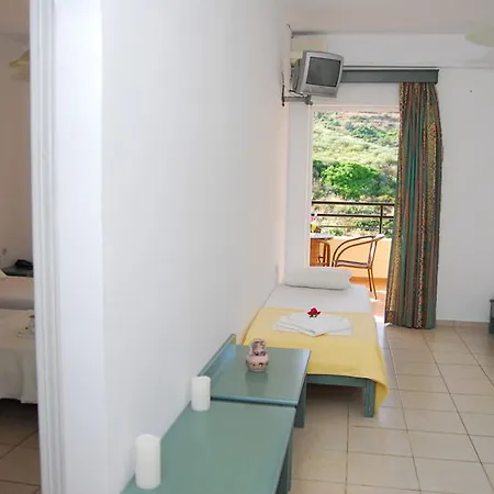 Apartment Elpis And